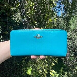 COACH Long Zip-Around Wallet Smooth Leather Blue w Silver Hardware AUTHENTIC